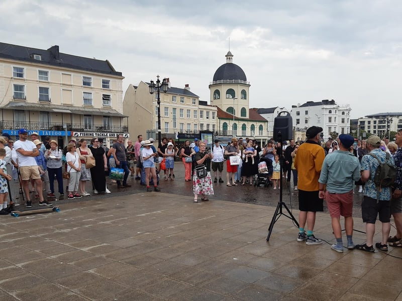 Crowds gathered on Worthing promenade to hear The Duck Pond Sailors sing sea shanties