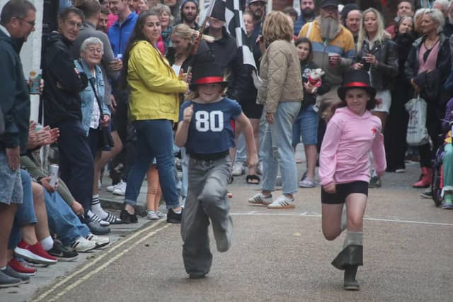 Hastings Old Town Carnival Week 2025: Seaboot Race. Photo by Roberts Photographic.