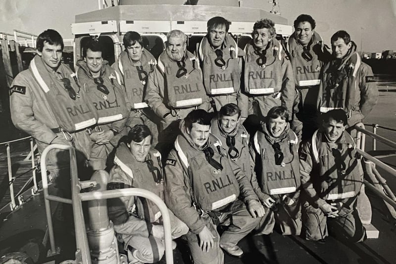 Crew of the ‘Keith Anderson’ on 27 May 1986. Back row, left to right: Paul Legendre, Mark Cottenham, Steve Kent, Len Patten (Coxswain), Mike Beach, Derek Payne, Chris Bird, Ian Johns. Front row, left to right: Lol Deakin, Phill Corsi, Chris Delaney, Nick Gentry and Rob Patten.