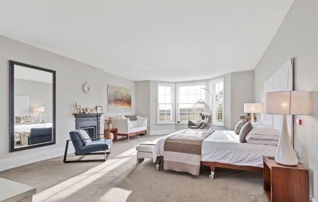 The bedroom principal suite occupies a southerly view over the garden complete with a walk-in wardrobe.