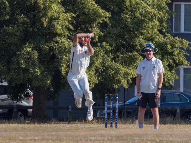 Broadwater CC welcome Worthing FC to Cricket Week