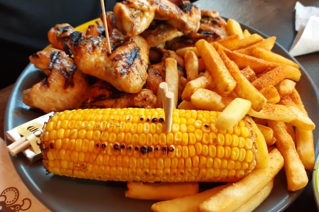 Chicken wings, chips and corn