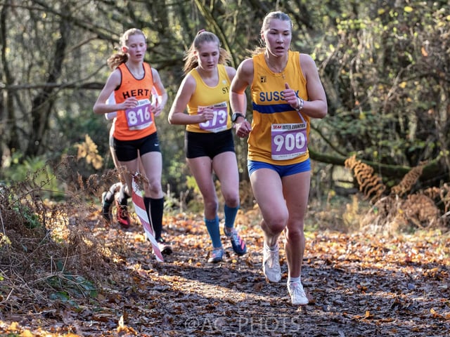 Ellie Mclean in fine form