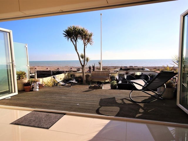 Coast Road, Pevensey Bay