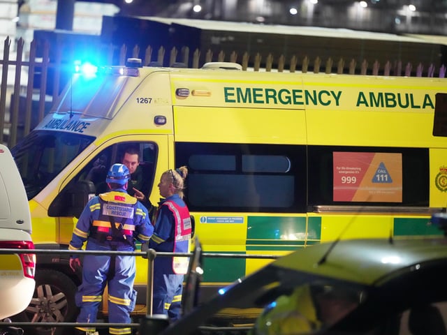 Coastguard helicopter and emergency services called in search of ‘missing vulnerable woman’ in Shoreham
