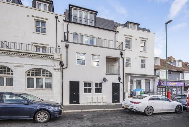 Brighton Road, Shoreham BN43
Two-bed flat for sale - £300,000.
The apartment offers spacious kitchen living room with single door out to the south facing balcony with views towards the River Adur. The kitchen has been designed to offer L shape worktop, creating plenty of space for cooking with lots of cupboard space and integrated appliances. The master suite is at the rear of the property, a large double with built in wardrobe space and features luxurious ensuite with marble effect floor to ceiling tiles and double shower! Bedroom two, a further good-sized double with built in wardrobe space and the spacious family bathroom, is finished to highly modern contemporary finish, containing a full three-piece white suite.