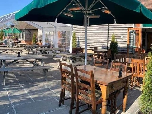 The Oak Barn Bar & Restaurant in Cuckfield Road, Burgess Hill, has a rating of 4.6 from 1,089 Google reviews. A spokesperson said: "The Oak Barn is a fantastic venue to spoil Mum this Mothering Sunday. Serving our special 3 Course Menu from 12pm to 7pm."