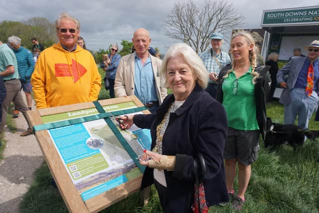 Mayor Councillor Shirley-Anne Sains opens the Battle of Lewes Walking Trail