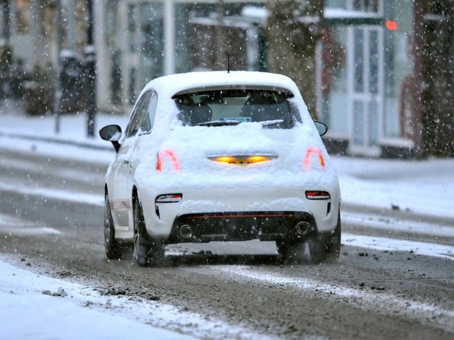Driving down London Road, Burgess Hill in the snow