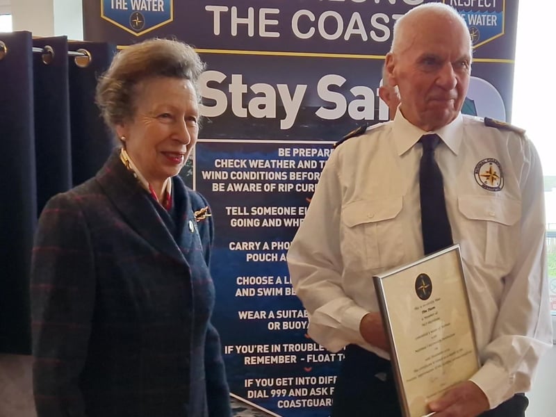 Presenting a five-year long service award to Tim Tuson