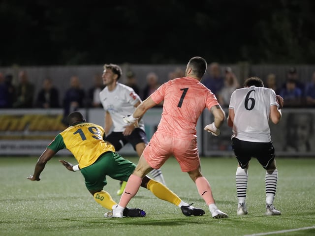 Horsham v Chichester City