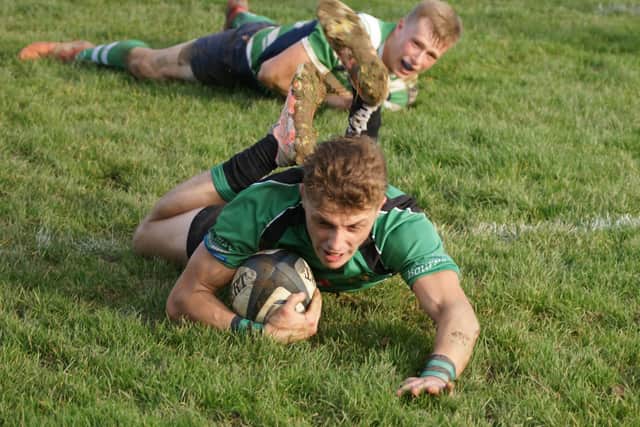 Toby Simpson touches down for Heathfield | Picture: Roger Cuming