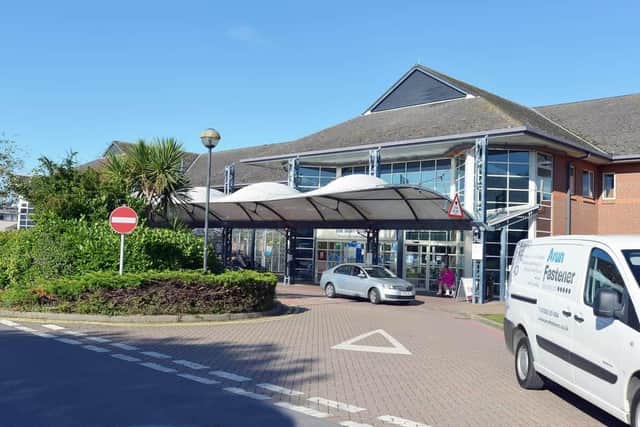 A £4 million outpatients unit for University Hospitals Sussex NHS Foundation Trust (UHSussex) at Chichester’s St Richard’s Hospital has been constructed in order to meet an increased demand for hospital services.