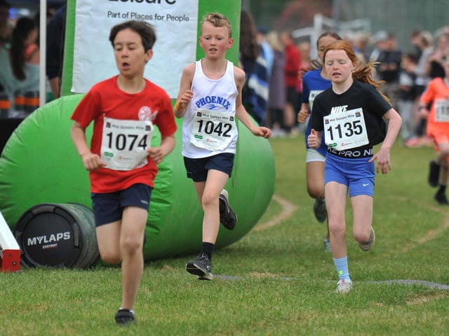 Burgess Hill 10k section of the May bank holiday weekend Mid Sussex Marathon.
Event - Burgess Hill Mid Sussex Mile.
HR26050501. Pic Hollie R/Iconic Media Group : Burgess Hill races at the 2026 Mid Sussex Marathon