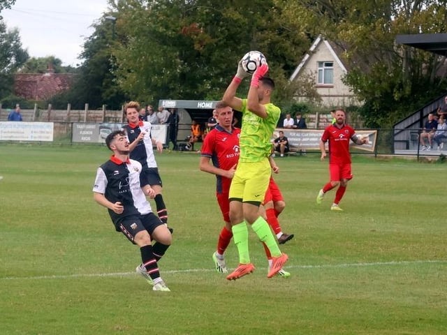 Pagham v Newport IOW, FA Vase