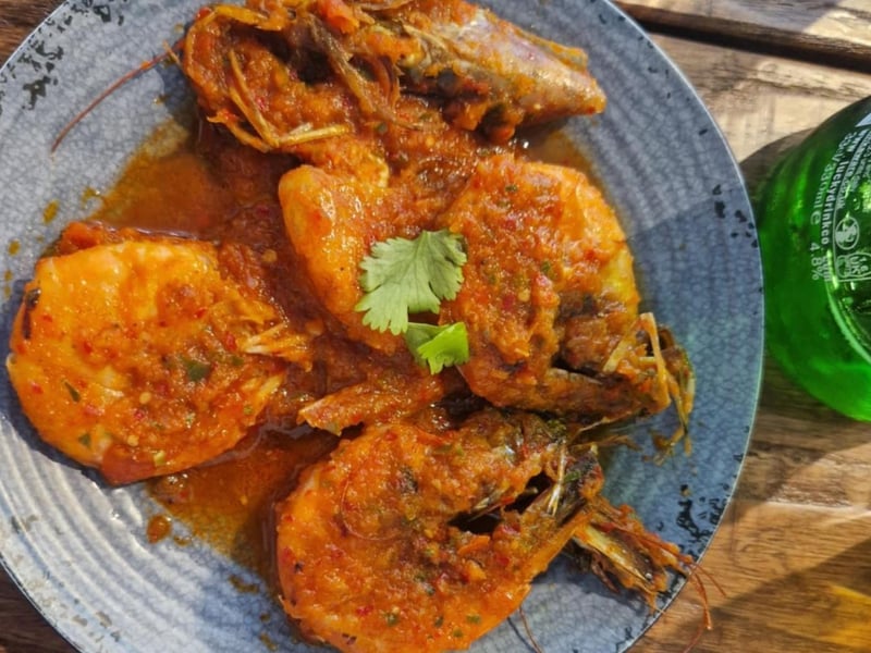 Prawns Balado (stir fry prawns in spicy aromatic sambal sauce)