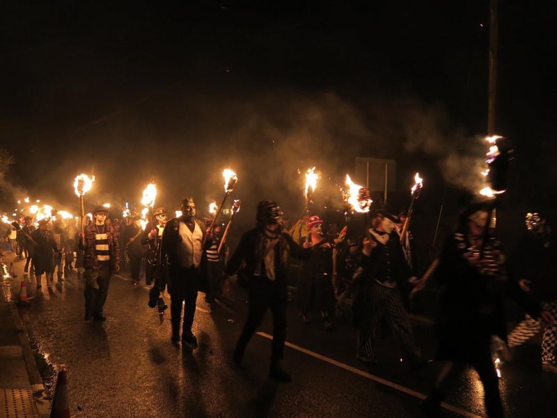 Ewhurst & Staplecross Bonfire 2023. Photo by Andrew Clifton.
