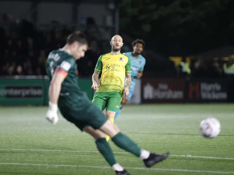 Horsham v Dover Athletic, National League South