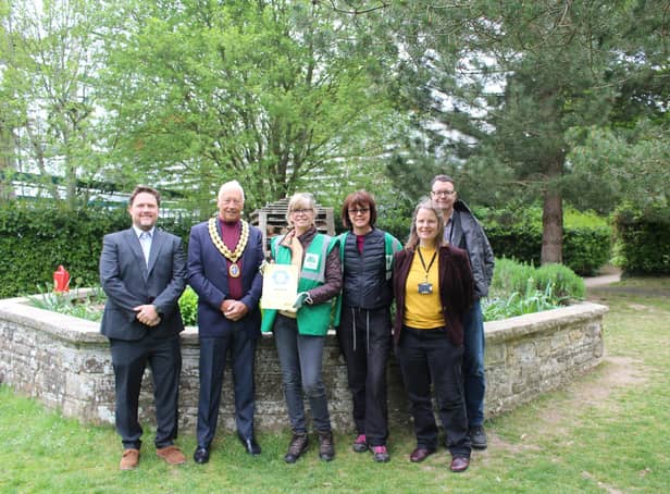 Celebrating the Bees’ Needs Award in Horsham Park