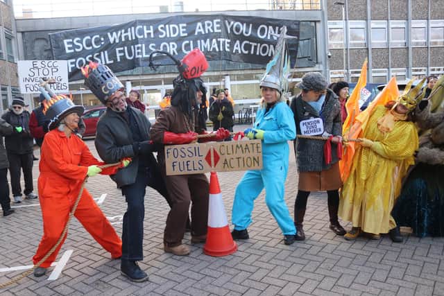 Those who took part are asking the county council to to fully divest from funding in fossil fuels, oppose the Government’s dash for gas in the North Sea, and support a proper windfall tax on Big Oil’s massive profits.