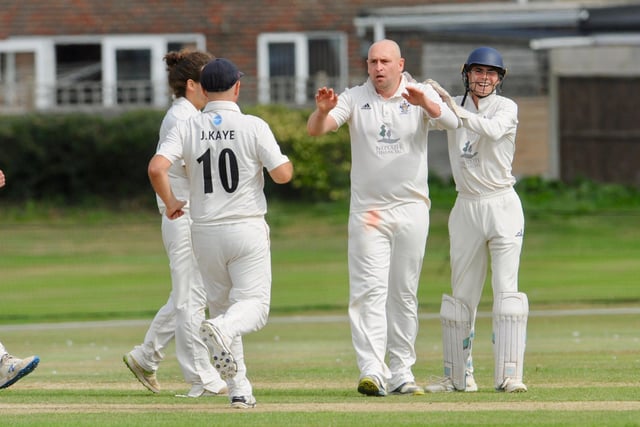 Worthing CC win the Division 3 West title with a win at Littlehampton CC