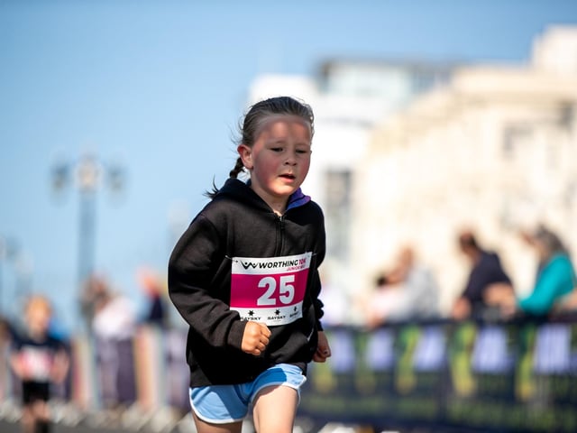 Images from a sun-baked Worthing 10k