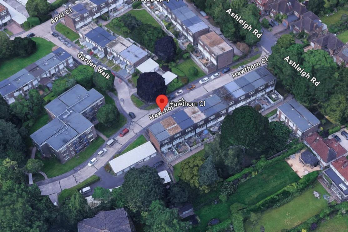 Fire crews tackle blaze at residential building in Horsham