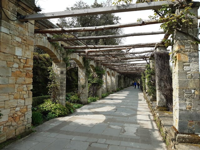Hever Castle was to the childhood home of Anne Boleyn, King Henry VIII’s second wife.