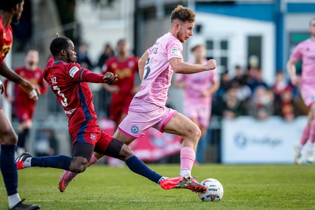 Anokye erzielt Siegtreffer für Eastbourne Borough gegen Hampton & Richmond