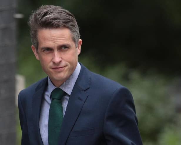 Born in Scarborough, Sir Gavin Williamson is an MP who has served in the cabinet of Prime Ministers Rishi Sunak and Theresa May. He is widely known mishandling the GCSE and A-Level exams fiasco in 2020 as Education Secretary. He attended East Ayton Primary, Raincliffe School, and Scarborough Sixth Form College.