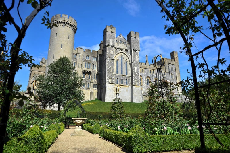 Arundel Castle was built in 1067 by by Roger de Montgomery, Earl of Arundel, and many of the original features, such as the Norman Keep, medieval Gatehouse and Barbican survive.