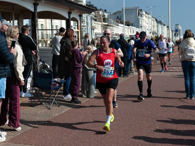 Hastings Half Marathon 2026 - pictures by Frank Copper