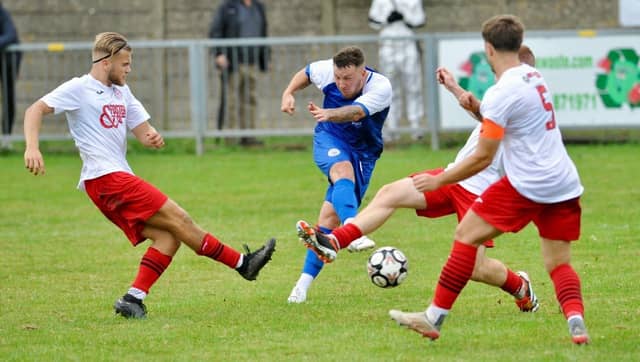 Shoreham v Saltdean Utd