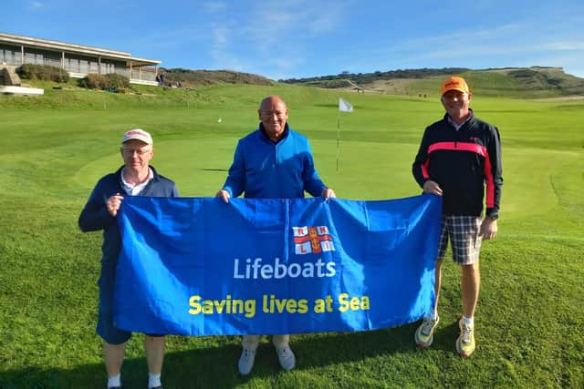 Day of golf fundraises nearly £4,000 for Newhaven RNLI