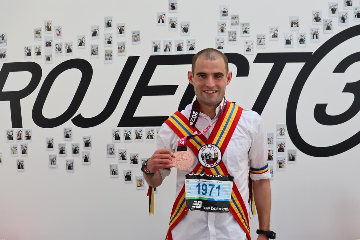 Sussex man gains great time in London Marathon running in Morris dance kit ...