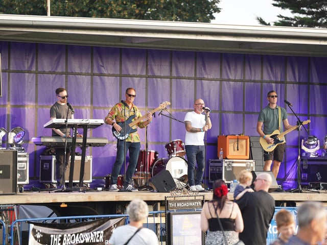 Hundreds enjoy return of free Worthing music festival BroadFest – In Pictures