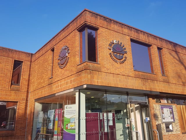 Chichester District Council had 7.9 complaints per 10,000 people between 2016 and 2022. A total of 40.91% of complaints were upheld. Chichester District Council received the most complaints about planning and development