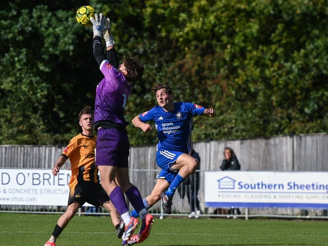 East Grinstead Town v Hassocks, Isthmian south east division