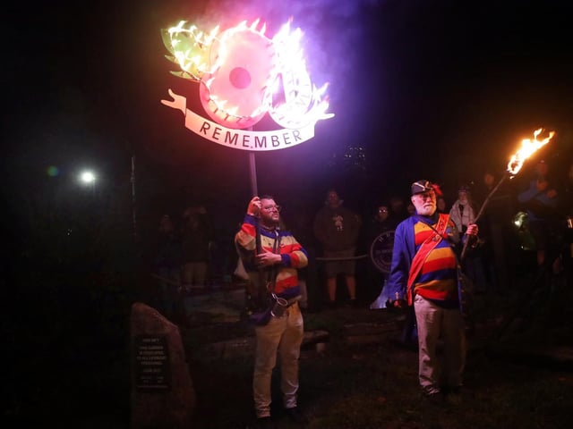 Hastings Bonfire 2026. Photos by Andrew Clifton