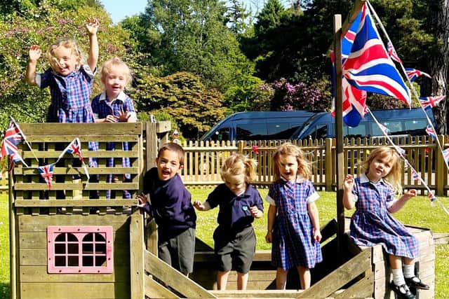 Children celebrate award win at Little Vines Nursery, Vinehall School  