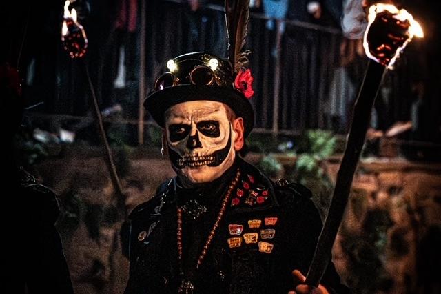 Bonfire procession by Peter Mould