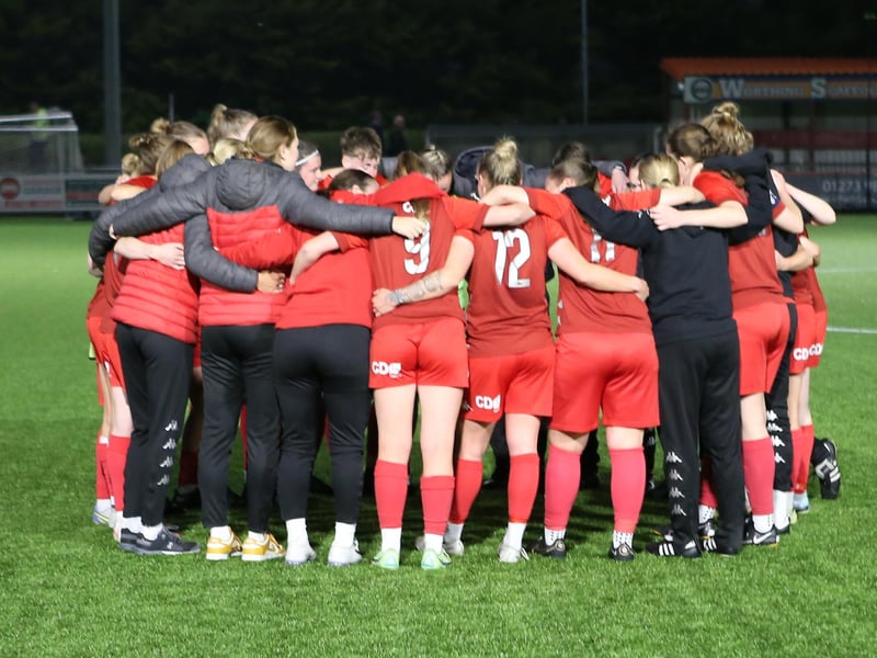 Worthing FC Women celebrate winning the London and SE premier division title