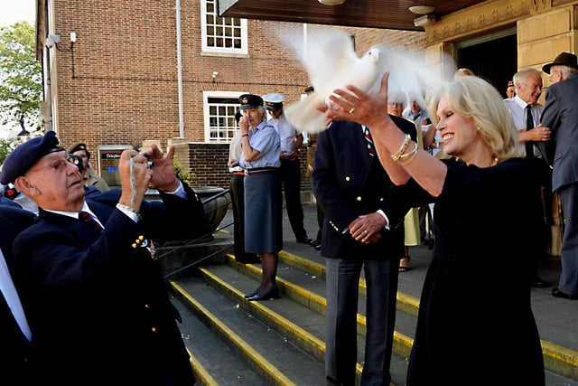 Joanna Lumley releasing doves during the 2009 visit
