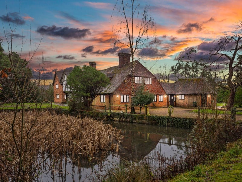 Set back from the main road, down the long gated driveway, lies Tifters Manor; a stunning example of a 15th Century, Grade II Listed Character property, set in the beautiful village of Charlwood, Surrey.