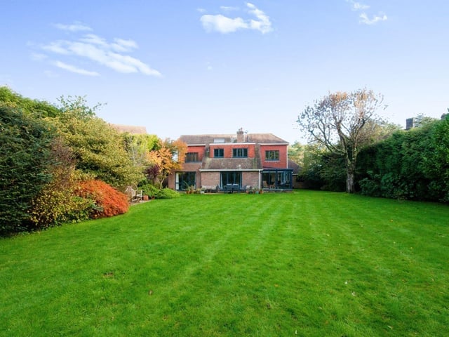 The Ridgeway, Friston