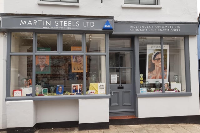 Martin Steels optometrists has achieved Dementia Friendly status for 2022