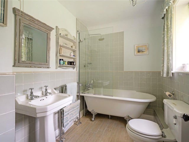 6 bed detached house for £2,750,000. Sold by Hamptons