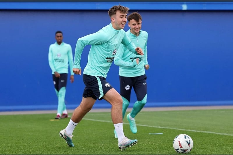 One of the most likely youngsters to make a first-team appearance sooner rather then later is Jack Hinshelwood. The 18-year-old signed a new contract that runs until June 2026 and impressed for De Zerbi whilst taking part in the warm winter training camp in Dubai during the 2022 World Cup.