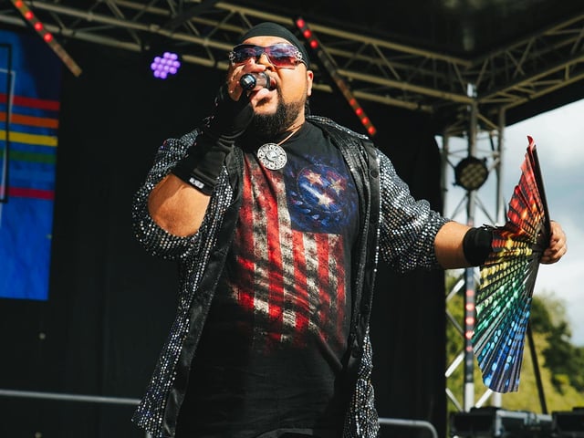 Crawley Pride 2022 - Picture by Geoff Nichols Photography | Instagram @geoffnphoto | Twitter @geoffnicphoto