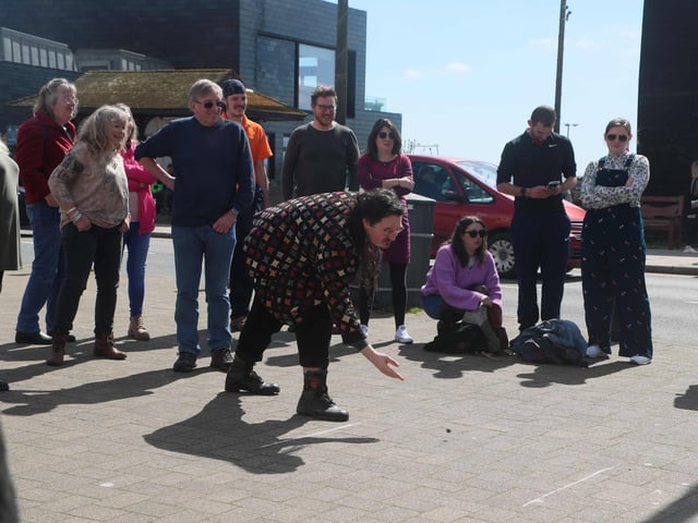 Marbles competition on Winkle Island in Hastings Old Town.Photo by Roberts Photographic.